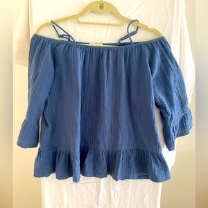 Glam crop off sholder top.  Blue size S.